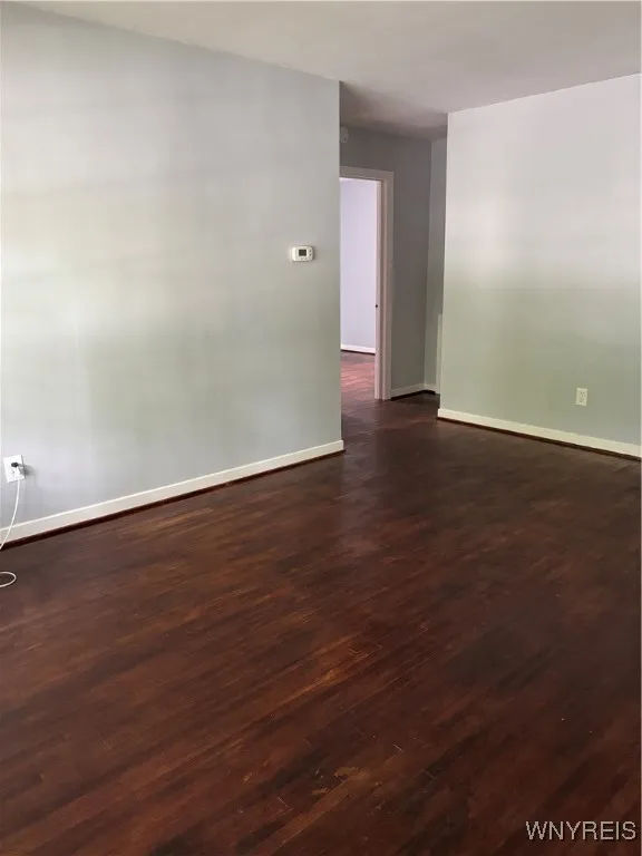 620 Beach Road, Cheektowaga, New York 14225, Cheektowaga, New York 14225, 2 Bedrooms Bedrooms, 5 Rooms Rooms,1 BathroomBathrooms,Residential Lease,For Rent,620 Beach Road, Cheektowaga, New York 14225,B1621519