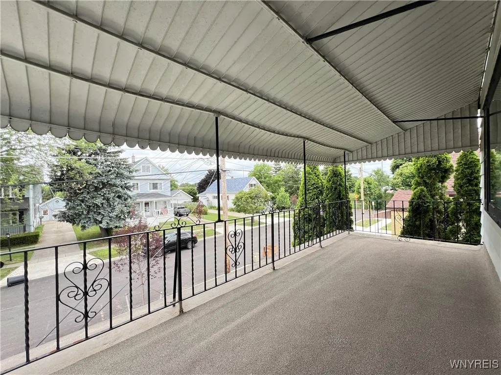 125 Shanley Street, Cheektowaga, New York 14206, Cheektowaga, New York 14206, 5 Bedrooms Bedrooms, ,3 BathroomsBathrooms,Residential,For Sale,125 Shanley Street, Cheektowaga, New York 14206,B1621053