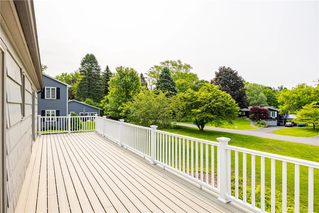 39 North Country Club Drive, Pittsford, New York 1, Pittsford, New York 14618, 3 Bedrooms Bedrooms, 9 Rooms Rooms,3 BathroomsBathrooms,Residential,Closed,39 North Country Club Drive, Pittsford, New York 1,0,R1621520