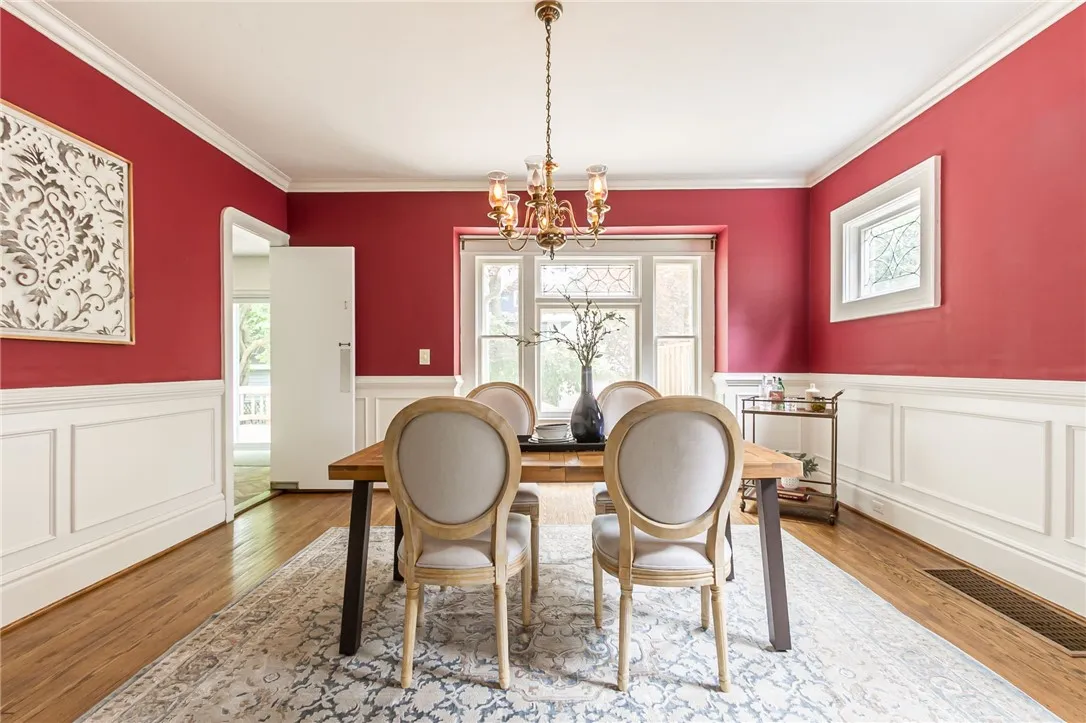 178 Vassar Street, Rochester, New York 14607, Rochester, New York 14607, 4 Bedrooms Bedrooms, 9 Rooms Rooms,2 BathroomsBathrooms,Residential,For Sale,178 Vassar Street, Rochester, New York 14607,R1620566