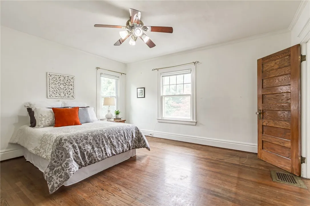 178 Vassar Street, Rochester, New York 14607, Rochester, New York 14607, 4 Bedrooms Bedrooms, 9 Rooms Rooms,2 BathroomsBathrooms,Residential,For Sale,178 Vassar Street, Rochester, New York 14607,R1620566