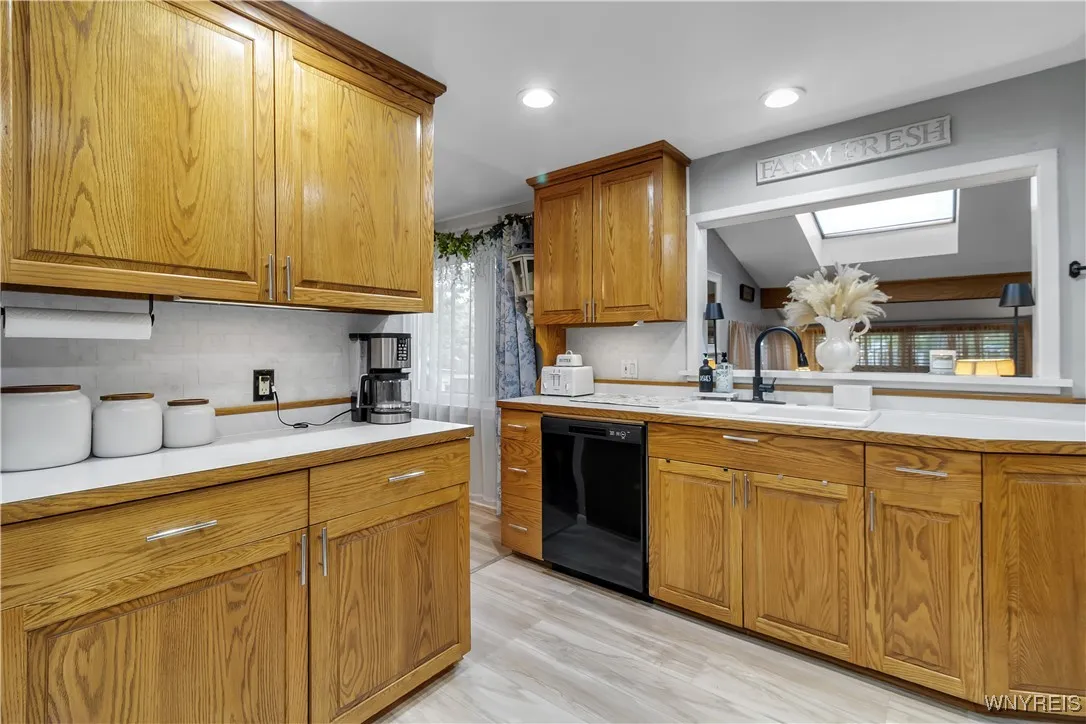 204 French Lea Road, West Seneca, New York 14224, West Seneca, New York 14224, 4 Bedrooms Bedrooms, 8 Rooms Rooms,2 BathroomsBathrooms,Residential,For Sale,204 French Lea Road, West Seneca, New York 14224,B1621257