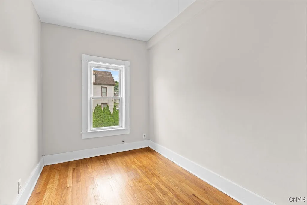 109 Center Street, Geddes, New York 13209, Geddes, New York 13209, 3 Bedrooms Bedrooms, 8 Rooms Rooms,1 BathroomBathrooms,Residential Lease,For Rent,109 Center Street, Geddes, New York 13209,S1621555