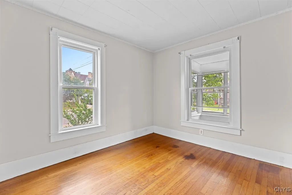 109 Center Street, Geddes, New York 13209, Geddes, New York 13209, 3 Bedrooms Bedrooms, 8 Rooms Rooms,1 BathroomBathrooms,Residential Lease,For Rent,109 Center Street, Geddes, New York 13209,S1621555