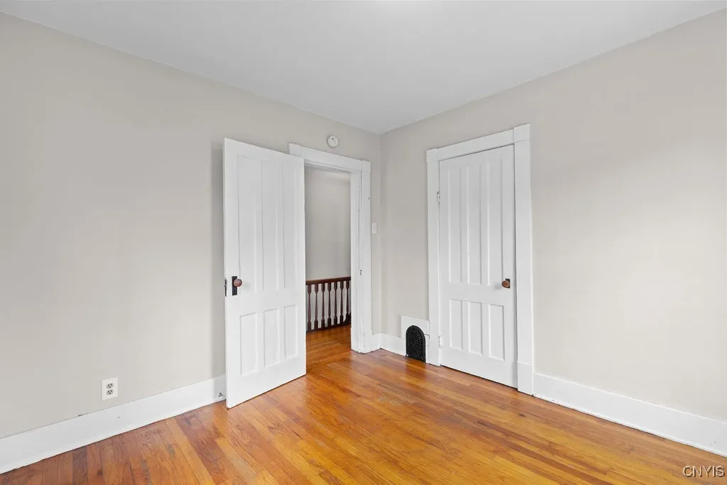 109 Center Street, Geddes, New York 13209, Geddes, New York 13209, 3 Bedrooms Bedrooms, 8 Rooms Rooms,1 BathroomBathrooms,Residential Lease,For Rent,109 Center Street, Geddes, New York 13209,S1621555
