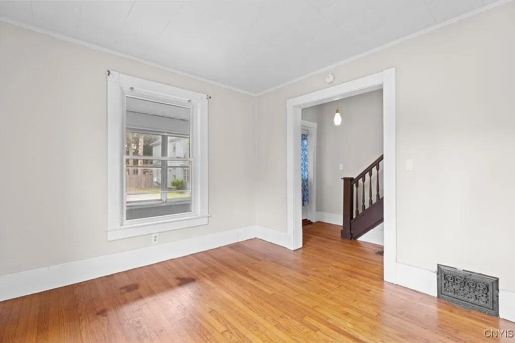 109 Center Street, Geddes, New York 13209, Geddes, New York 13209, 3 Bedrooms Bedrooms, 8 Rooms Rooms,1 BathroomBathrooms,Residential Lease,For Rent,109 Center Street, Geddes, New York 13209,S1621555