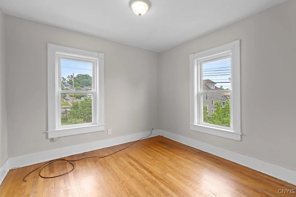 109 Center Street, Geddes, New York 13209, Geddes, New York 13209, 3 Bedrooms Bedrooms, 8 Rooms Rooms,1 BathroomBathrooms,Residential Lease,For Rent,109 Center Street, Geddes, New York 13209,S1621555