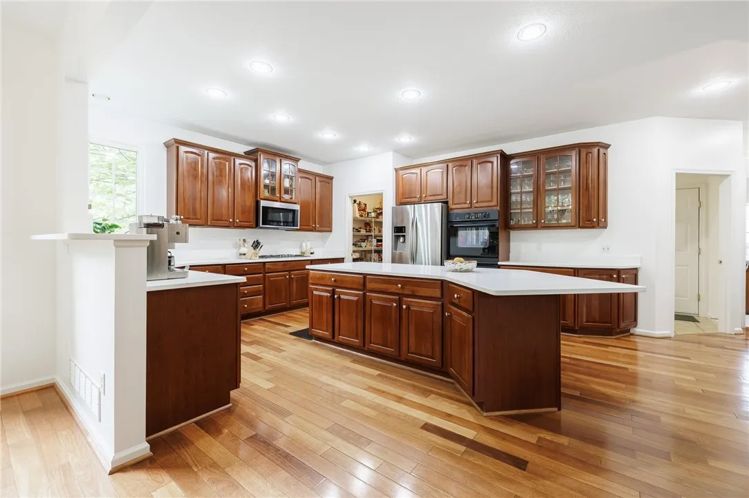 513 Deer Haven Drive, Webster, New York 14580, Webster, New York 14580, 4 Bedrooms Bedrooms, 9 Rooms Rooms,2 BathroomsBathrooms,Residential,For Sale,513 Deer Haven Drive, Webster, New York 14580,R1620458