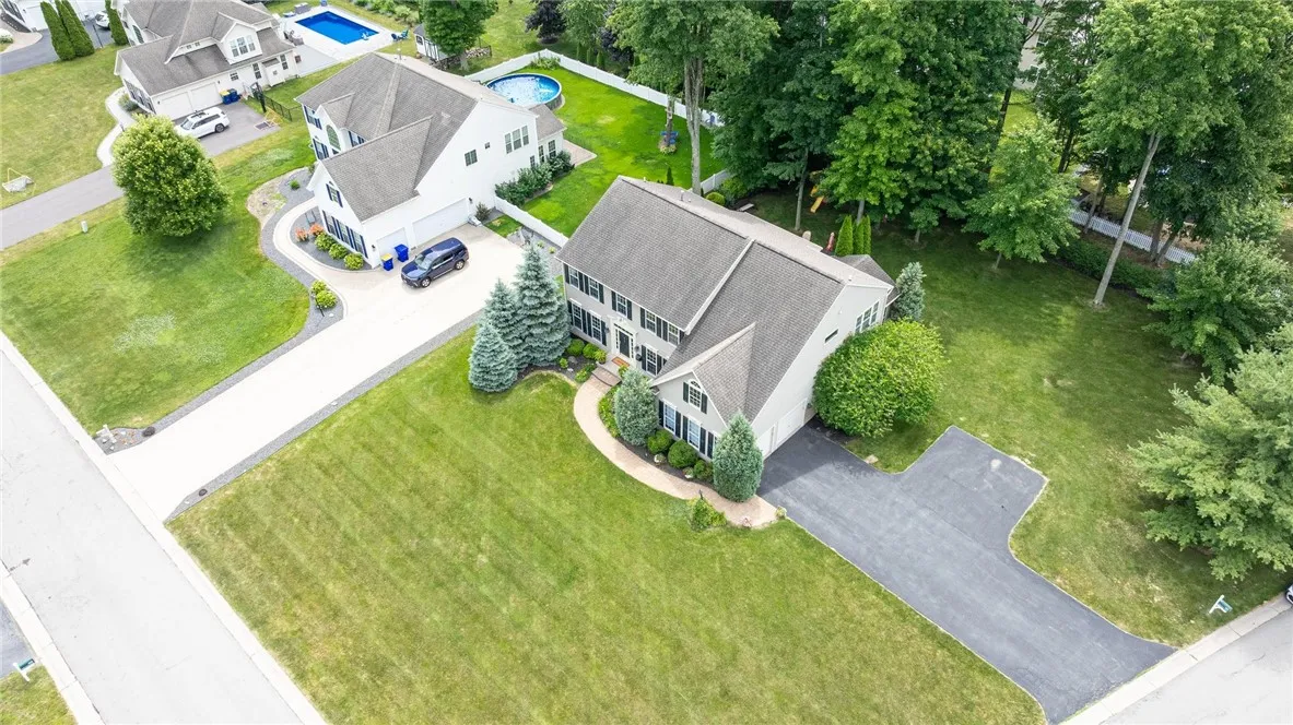 513 Deer Haven Drive, Webster, New York 14580, Webster, New York 14580, 4 Bedrooms Bedrooms, 9 Rooms Rooms,2 BathroomsBathrooms,Residential,For Sale,513 Deer Haven Drive, Webster, New York 14580,R1620458