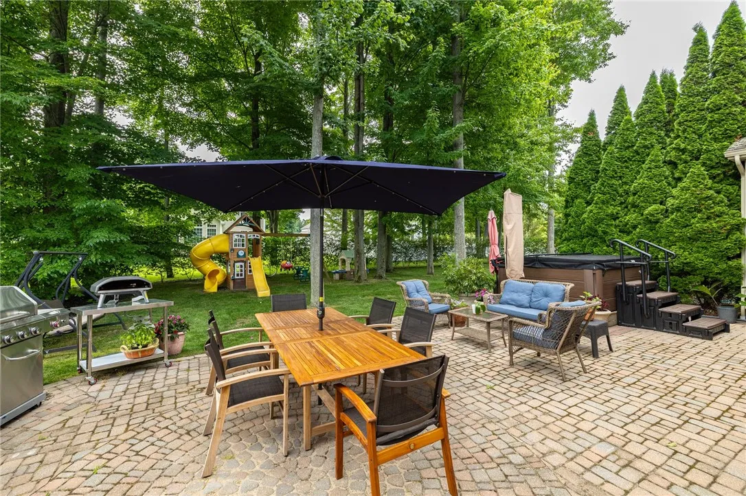 513 Deer Haven Drive, Webster, New York 14580, Webster, New York 14580, 4 Bedrooms Bedrooms, 9 Rooms Rooms,2 BathroomsBathrooms,Residential,For Sale,513 Deer Haven Drive, Webster, New York 14580,R1620458