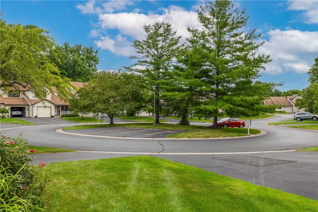 11 Harvest Hl, Chili, New York 14624, Chili, New York 14624, 2 Bedrooms Bedrooms, 5 Rooms Rooms,1 BathroomBathrooms,Residential,For Sale,11 Harvest Hl, Chili, New York 14624,R1621426