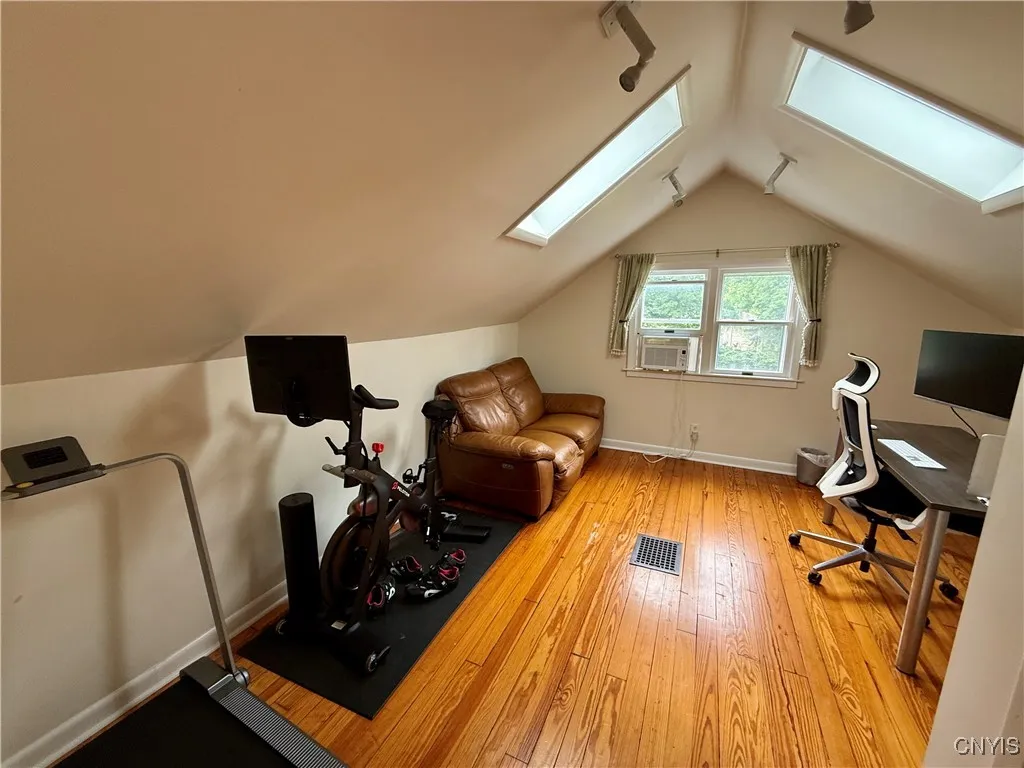 135 Hampton Road, Syracuse, New York 13203, Syracuse, New York 13203, 4 Bedrooms Bedrooms, 9 Rooms Rooms,2 BathroomsBathrooms,Residential,For Sale,135 Hampton Road, Syracuse, New York 13203,S1620987