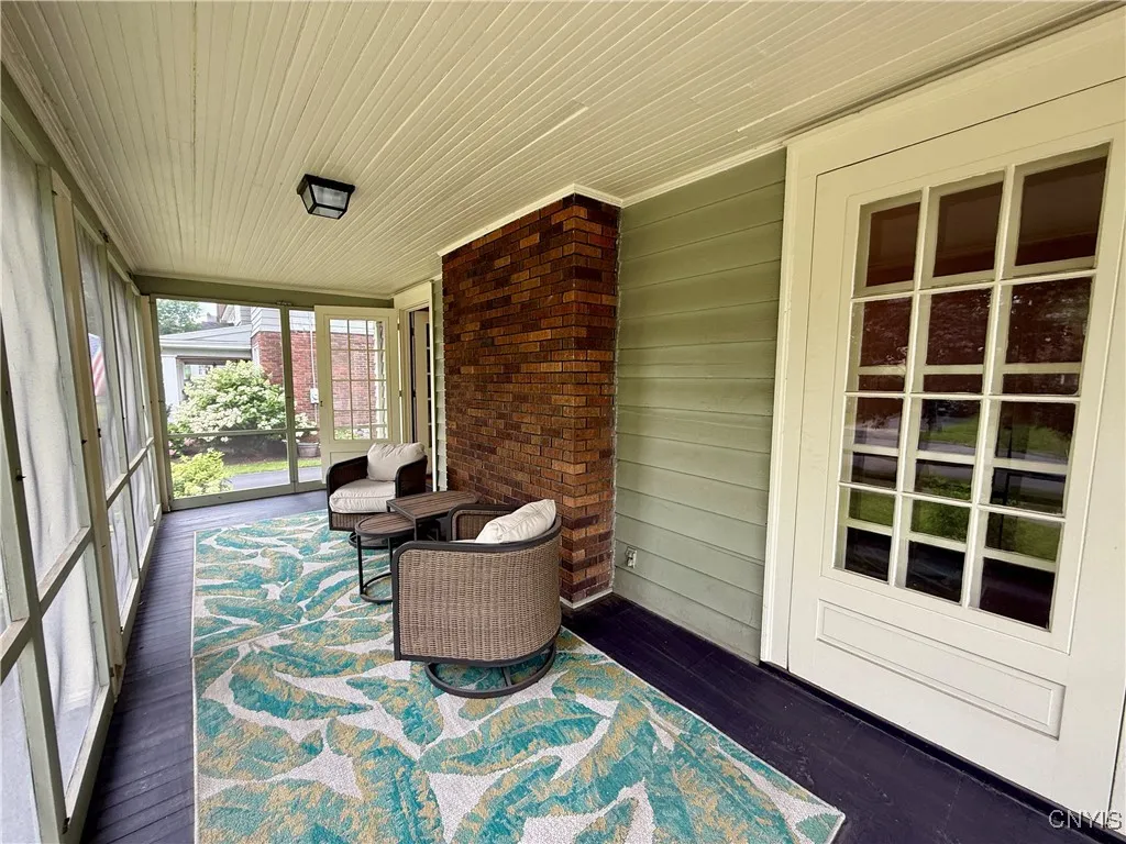 135 Hampton Road, Syracuse, New York 13203, Syracuse, New York 13203, 4 Bedrooms Bedrooms, 9 Rooms Rooms,2 BathroomsBathrooms,Residential,For Sale,135 Hampton Road, Syracuse, New York 13203,S1620987