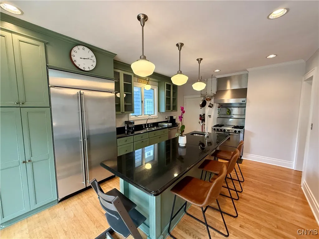 135 Hampton Road, Syracuse, New York 13203, Syracuse, New York 13203, 4 Bedrooms Bedrooms, 9 Rooms Rooms,2 BathroomsBathrooms,Residential,For Sale,135 Hampton Road, Syracuse, New York 13203,S1620987