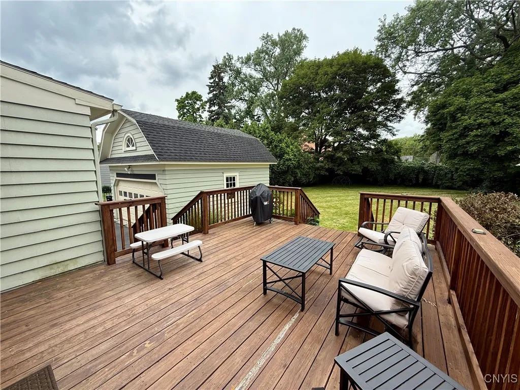 135 Hampton Road, Syracuse, New York 13203, Syracuse, New York 13203, 4 Bedrooms Bedrooms, 9 Rooms Rooms,2 BathroomsBathrooms,Residential,For Sale,135 Hampton Road, Syracuse, New York 13203,S1620987