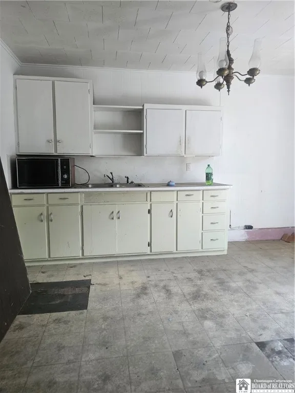 196-200 Main Street, Bradford City, Pennsylvania 1, Bradford City, Pennsylvania 16701, 2 Rooms Rooms,Commercial Sale,For Sale,196-200 Main Street, Bradford City, Pennsylvania 1,R1619870