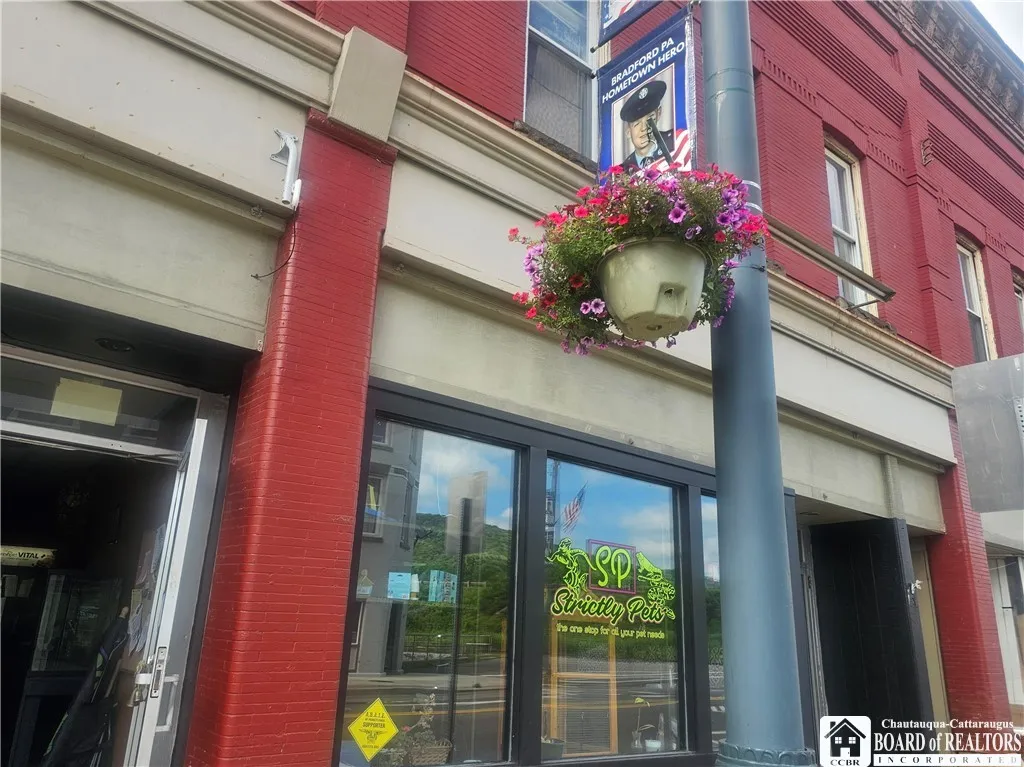 196-200 Main Street, Bradford City, Pennsylvania 1, Bradford City, Pennsylvania 16701, 2 Rooms Rooms,Commercial Sale,For Sale,196-200 Main Street, Bradford City, Pennsylvania 1,R1619870