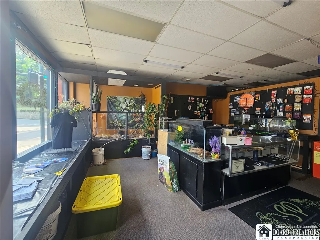 196-200 Main Street, Bradford City, Pennsylvania 1, Bradford City, Pennsylvania 16701, 2 Rooms Rooms,Commercial Sale,For Sale,196-200 Main Street, Bradford City, Pennsylvania 1,R1619870