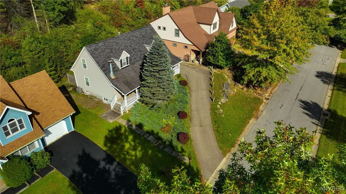 8 Van Buren Place, Ellicottville, New York 14731, Ellicottville, New York 14731, 5 Bedrooms Bedrooms, 11 Rooms Rooms,3 BathroomsBathrooms,Residential,For Sale,8 Van Buren Place, Ellicottville, New York 14731,B1619926