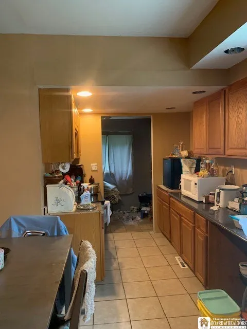 230 Crossman Street, Jamestown, New York 14701, Jamestown, New York 14701, 3 Bedrooms Bedrooms, 9 Rooms Rooms,2 BathroomsBathrooms,Residential,For Sale,230 Crossman Street, Jamestown, New York 14701,R1621512