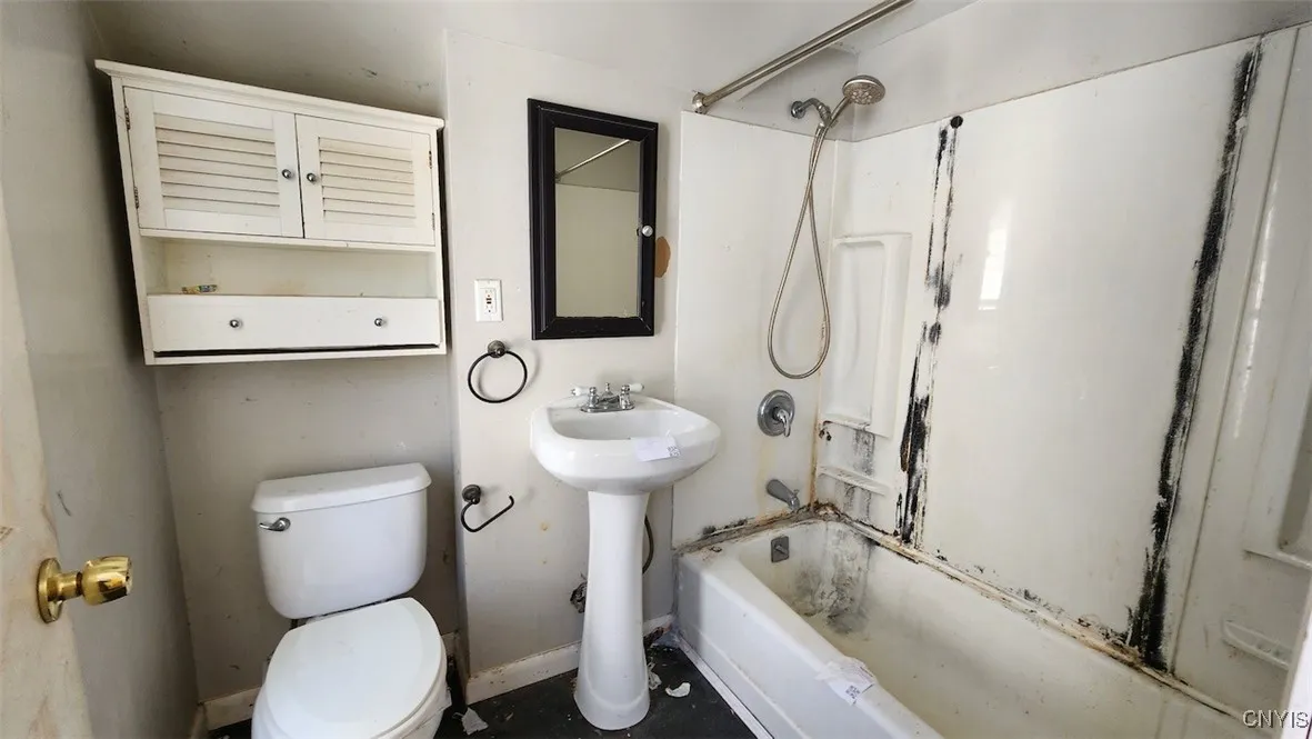 509 2nd Street, Geddes, New York 13209, Geddes, New York 13209, 3 Bedrooms Bedrooms, 6 Rooms Rooms,1 BathroomBathrooms,Residential,For Sale,509 2nd Street, Geddes, New York 13209,S1619580