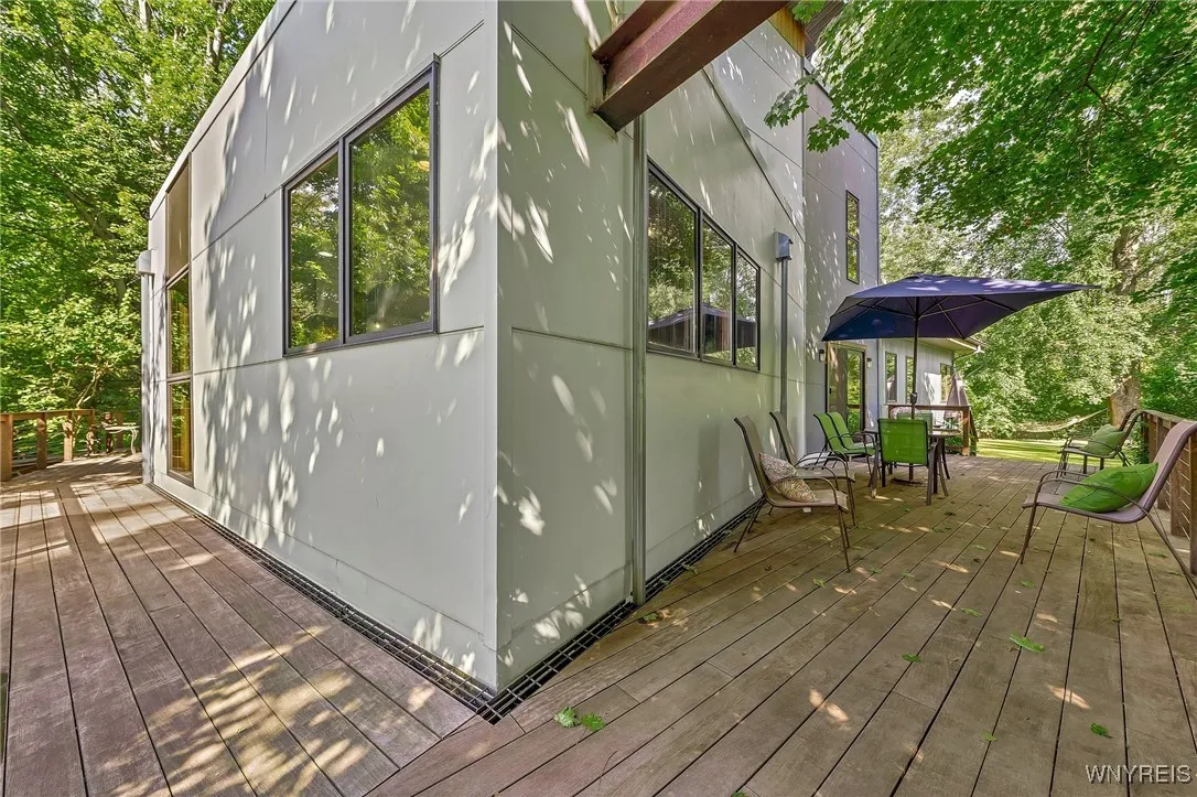 1171 Stewart Avenue, Hanover, New York 14136, Hanover, New York 14136, 4 Bedrooms Bedrooms, 9 Rooms Rooms,3 BathroomsBathrooms,Residential,Closed,1171 Stewart Avenue, Hanover, New York 14136,0,B1621365