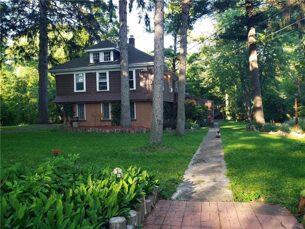 230 Fisher Road, Chili, New York 14624, Chili, New York 14624, 5 Bedrooms Bedrooms, 13 Rooms Rooms,1 BathroomBathrooms,Residential,Closed,230 Fisher Road, Chili, New York 14624,0,R1621591