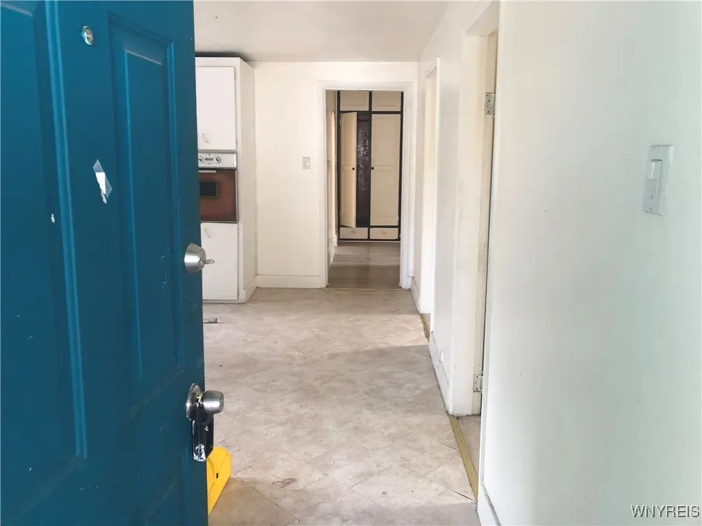 528 Ferry Avenue, Niagara Falls, New York 14301, Niagara Falls, New York 14301, ,Commercial Sale,For Sale,528 Ferry Avenue, Niagara Falls, New York 14301,B1618396