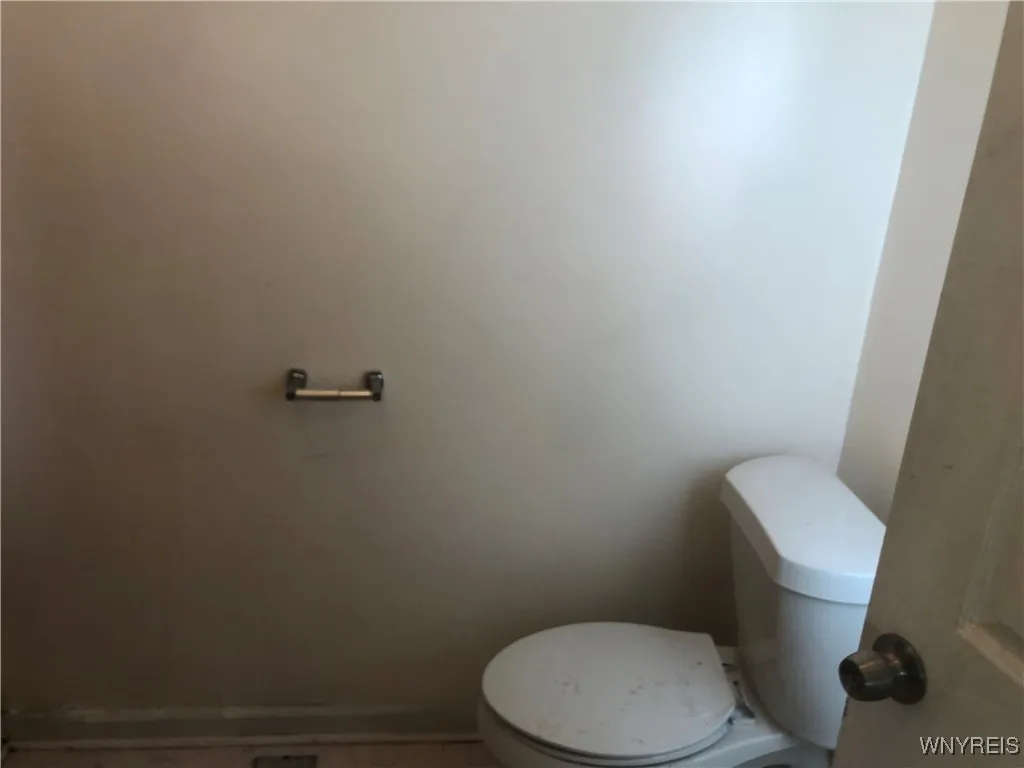 528 Ferry Avenue, Niagara Falls, New York 14301, Niagara Falls, New York 14301, ,Commercial Sale,For Sale,528 Ferry Avenue, Niagara Falls, New York 14301,B1618396