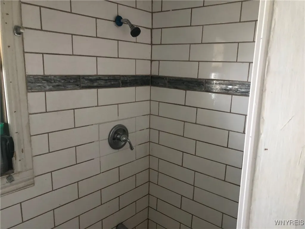 528 Ferry Avenue, Niagara Falls, New York 14301, Niagara Falls, New York 14301, ,Commercial Sale,For Sale,528 Ferry Avenue, Niagara Falls, New York 14301,B1618396