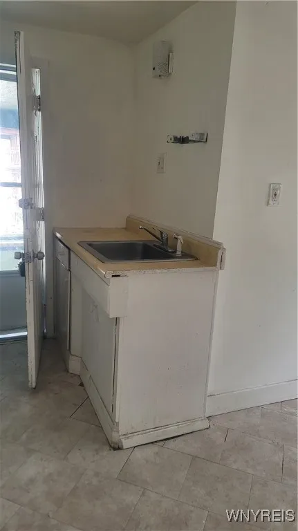 528 Ferry Avenue, Niagara Falls, New York 14301, Niagara Falls, New York 14301, ,Commercial Sale,For Sale,528 Ferry Avenue, Niagara Falls, New York 14301,B1618396