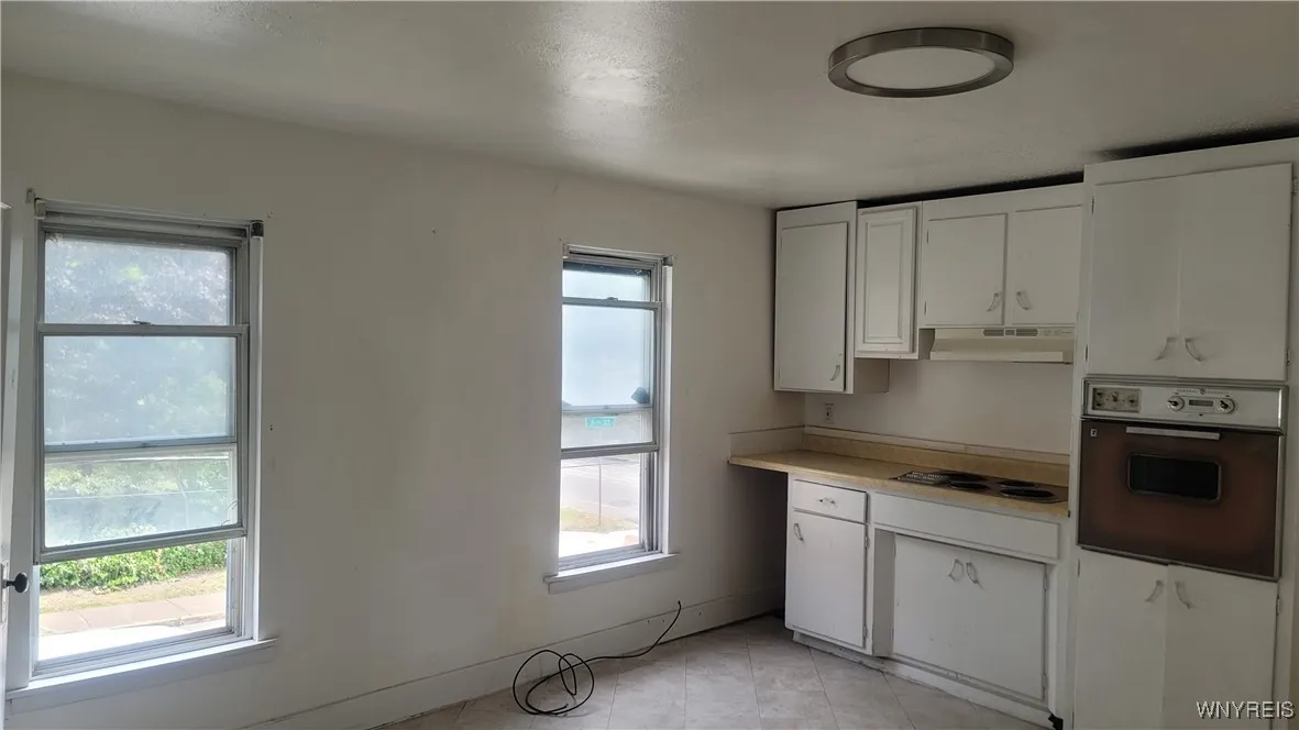 528 Ferry Avenue, Niagara Falls, New York 14301, Niagara Falls, New York 14301, ,Commercial Sale,For Sale,528 Ferry Avenue, Niagara Falls, New York 14301,B1618396