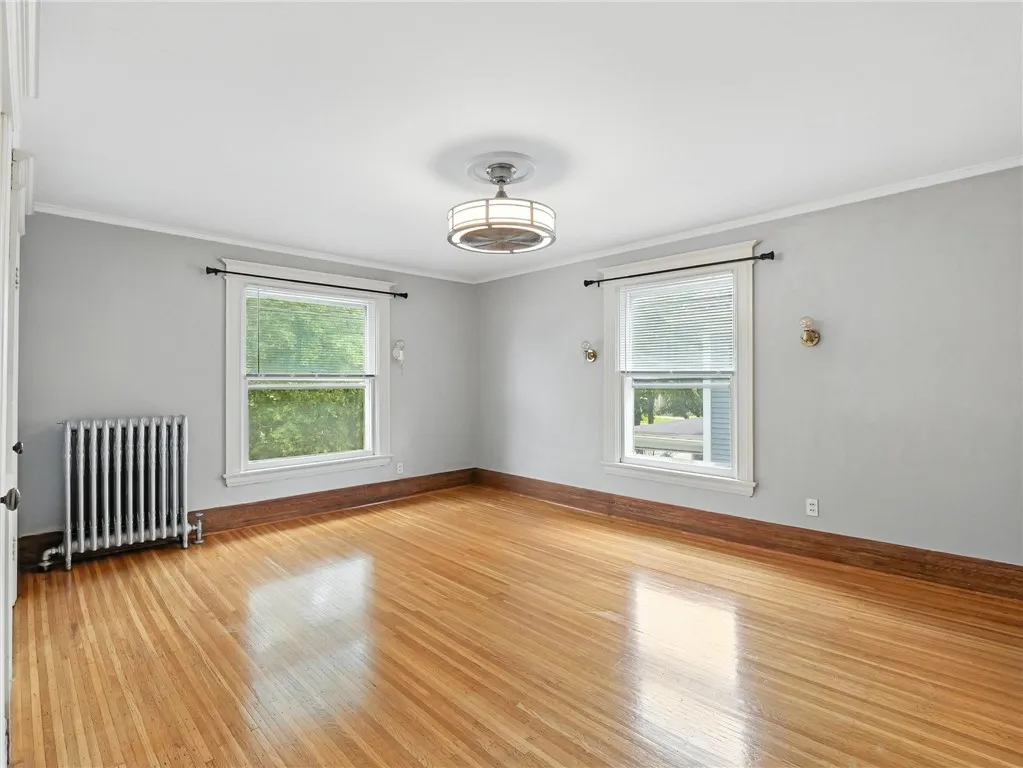 221 Westminster Road, Rochester, New York 14607, Rochester, New York 14607, 2 Bedrooms Bedrooms, 5 Rooms Rooms,1 BathroomBathrooms,Residential Lease,Closed,221 Westminster Road, Rochester, New York 14607,R1621117