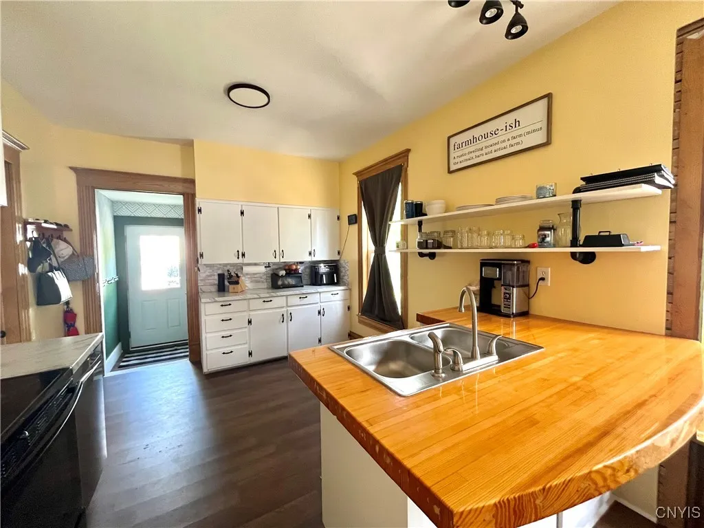 66 North Gordon Street, Gouverneur, New York 13642, Gouverneur, New York 13642, 5 Bedrooms Bedrooms, 7 Rooms Rooms,2 BathroomsBathrooms,Residential,Closed,66 North Gordon Street, Gouverneur, New York 13642,0,S1621445