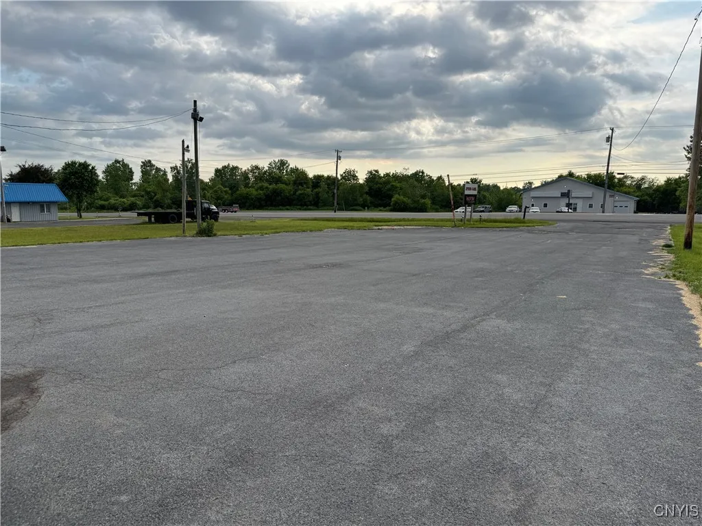22252 Us Route 11, Watertown Town, New York 13601, Watertown Town, New York 13601, ,Commercial Lease,For Rent,22252 Us Route 11, Watertown Town, New York 13601,S1621605