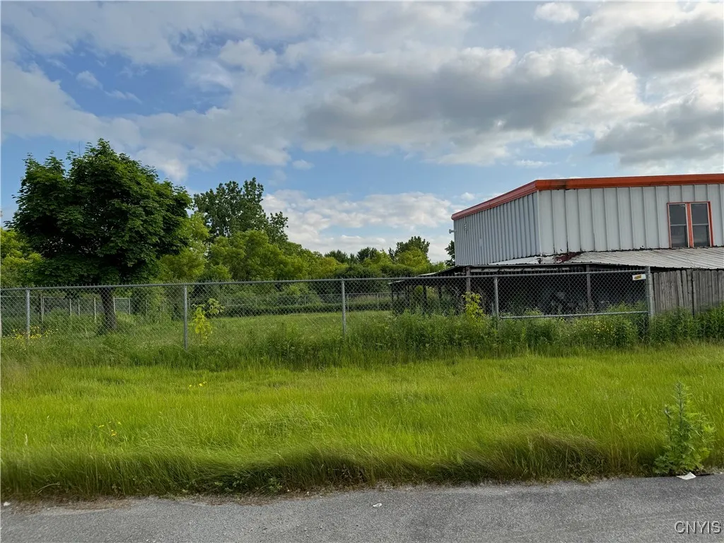 22252 Us Route 11, Watertown Town, New York 13601, Watertown Town, New York 13601, ,Commercial Lease,For Rent,22252 Us Route 11, Watertown Town, New York 13601,S1621605