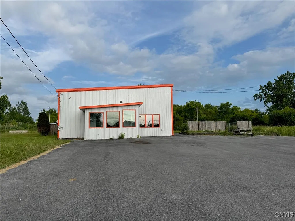 22252 Us Route 11, Watertown Town, New York 13601, Watertown Town, New York 13601, ,Commercial Lease,For Rent,22252 Us Route 11, Watertown Town, New York 13601,S1621605