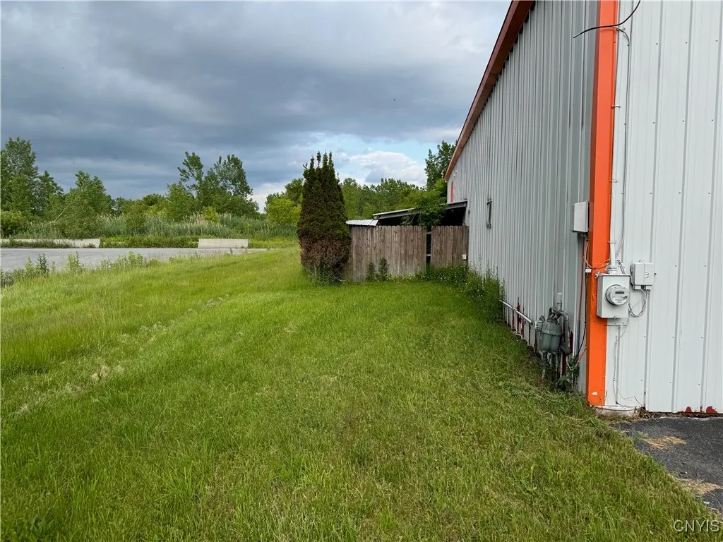 22252 Us Route 11, Watertown Town, New York 13601, Watertown Town, New York 13601, ,Commercial Lease,For Rent,22252 Us Route 11, Watertown Town, New York 13601,S1621605