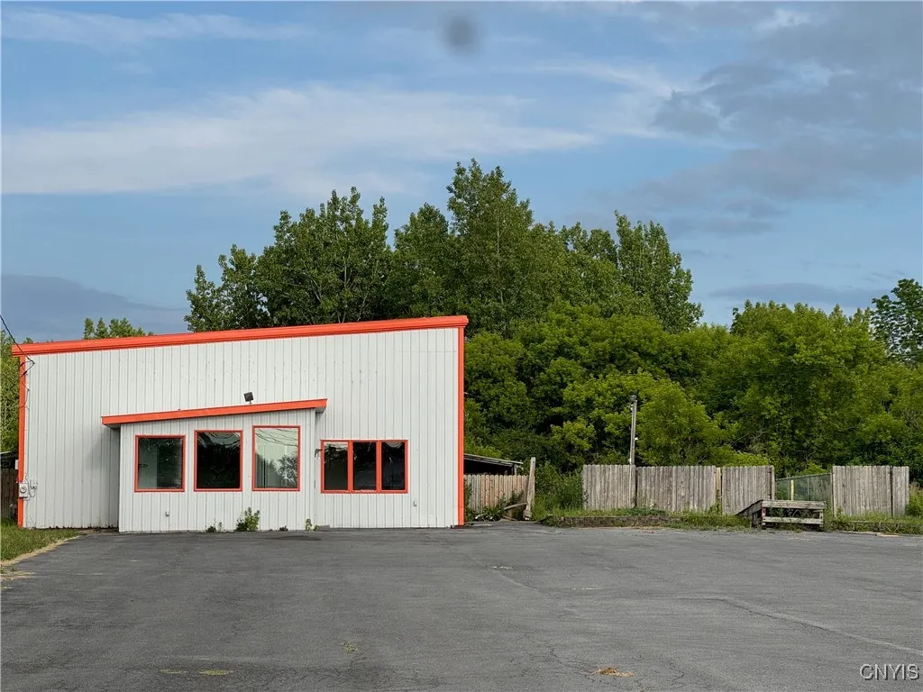22252 Us Route 11, Watertown Town, New York 13601, Watertown Town, New York 13601, ,Commercial Lease,For Rent,22252 Us Route 11, Watertown Town, New York 13601,S1621605