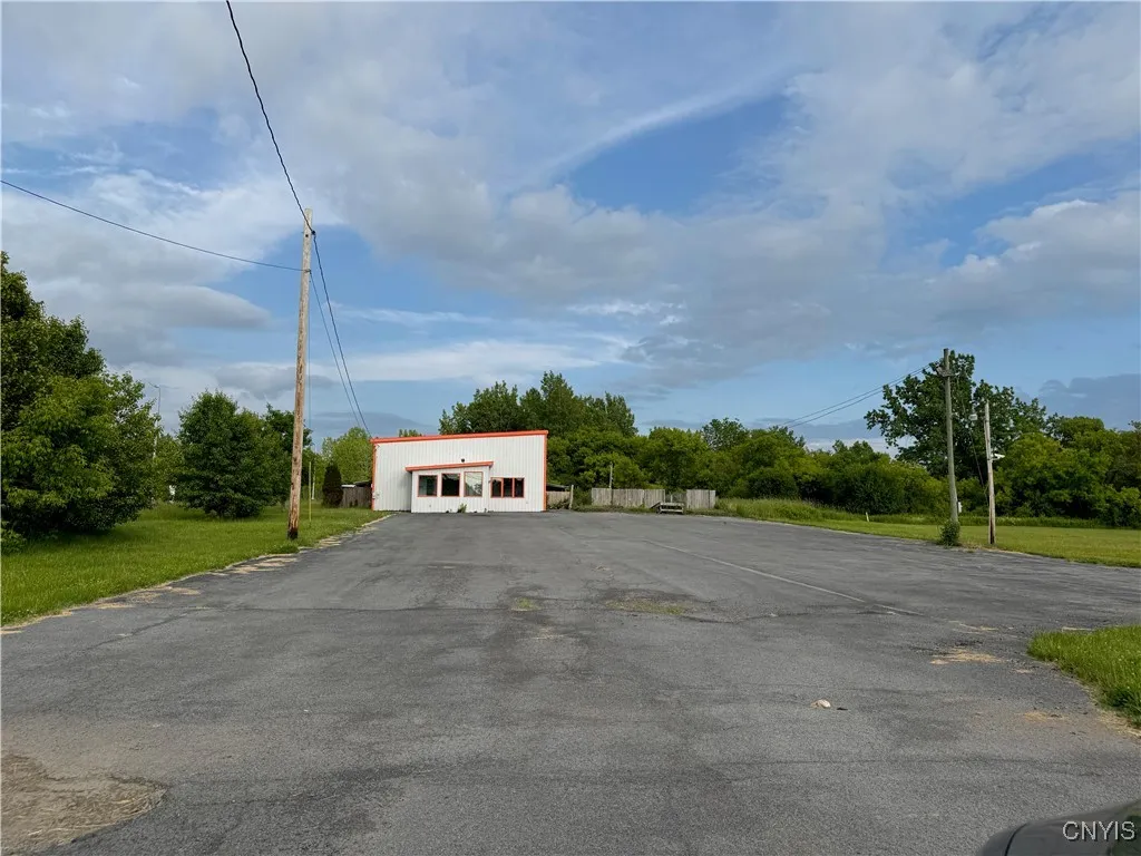 22252 Us Route 11, Watertown Town, New York 13601, Watertown Town, New York 13601, ,Commercial Lease,For Rent,22252 Us Route 11, Watertown Town, New York 13601,S1621605