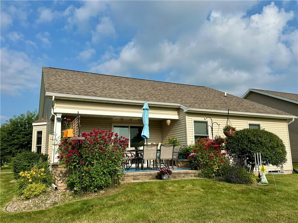137 Anitas Lane, Sweden, New York 14420, Sweden, New York 14420, 2 Bedrooms Bedrooms, 5 Rooms Rooms,2 BathroomsBathrooms,Residential,Closed,137 Anitas Lane, Sweden, New York 14420,0,R1621213