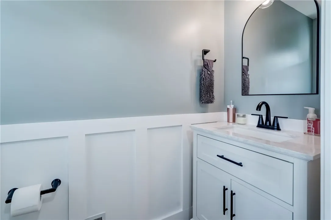 906 Lothario Circle, Webster, New York 14580, Webster, New York 14580, 3 Bedrooms Bedrooms, 8 Rooms Rooms,2 BathroomsBathrooms,Residential,Closed,906 Lothario Circle, Webster, New York 14580,0,R1619036