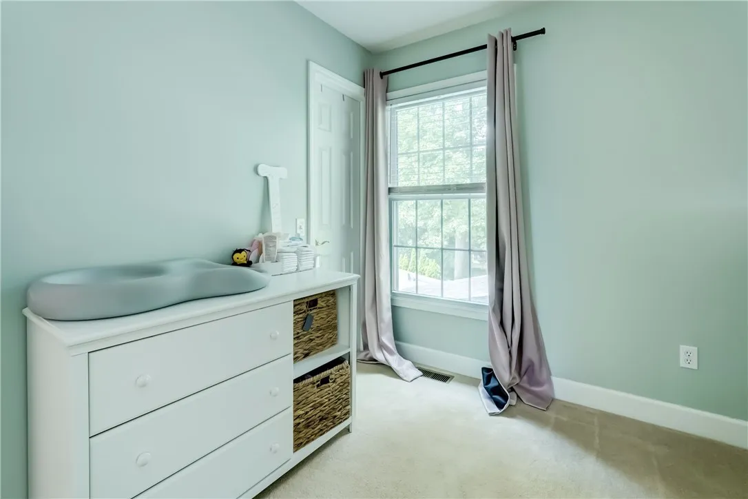 906 Lothario Circle, Webster, New York 14580, Webster, New York 14580, 3 Bedrooms Bedrooms, 8 Rooms Rooms,2 BathroomsBathrooms,Residential,Closed,906 Lothario Circle, Webster, New York 14580,0,R1619036