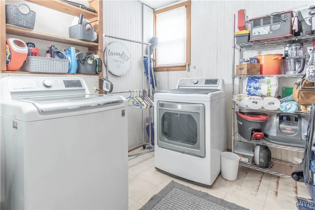 20199 County Route 181, Orleans, New York 13656, Orleans, New York 13656, 5 Bedrooms Bedrooms, 9 Rooms Rooms,2 BathroomsBathrooms,Residential,For Sale,20199 County Route 181, Orleans, New York 13656,S1617557
