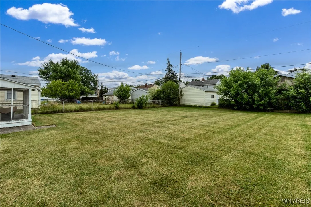 242 Homewood Avenue, Tonawanda, New York 14217, Tonawanda, New York 14217, 2 Bedrooms Bedrooms, 4 Rooms Rooms,1 BathroomBathrooms,Residential,Closed,242 Homewood Avenue, Tonawanda, New York 14217,0,B1620933