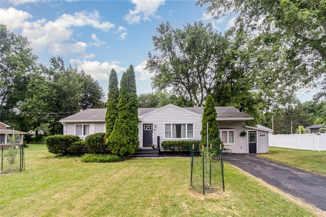 569 Marsh Road, Pittsford, New York 14534, Pittsford, New York 14534, 3 Bedrooms Bedrooms, 6 Rooms Rooms,2 BathroomsBathrooms,Residential,Closed,569 Marsh Road, Pittsford, New York 14534,0,R1619033
