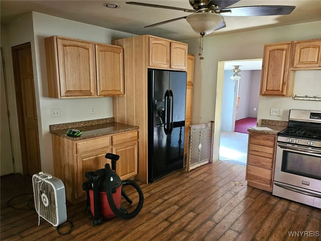 18 Catherine Street, Oswego, New York 13126, Oswego, New York 13126, 2 Bedrooms Bedrooms, 6 Rooms Rooms,1 BathroomBathrooms,Residential,For Sale,18 Catherine Street, Oswego, New York 13126,B1621009