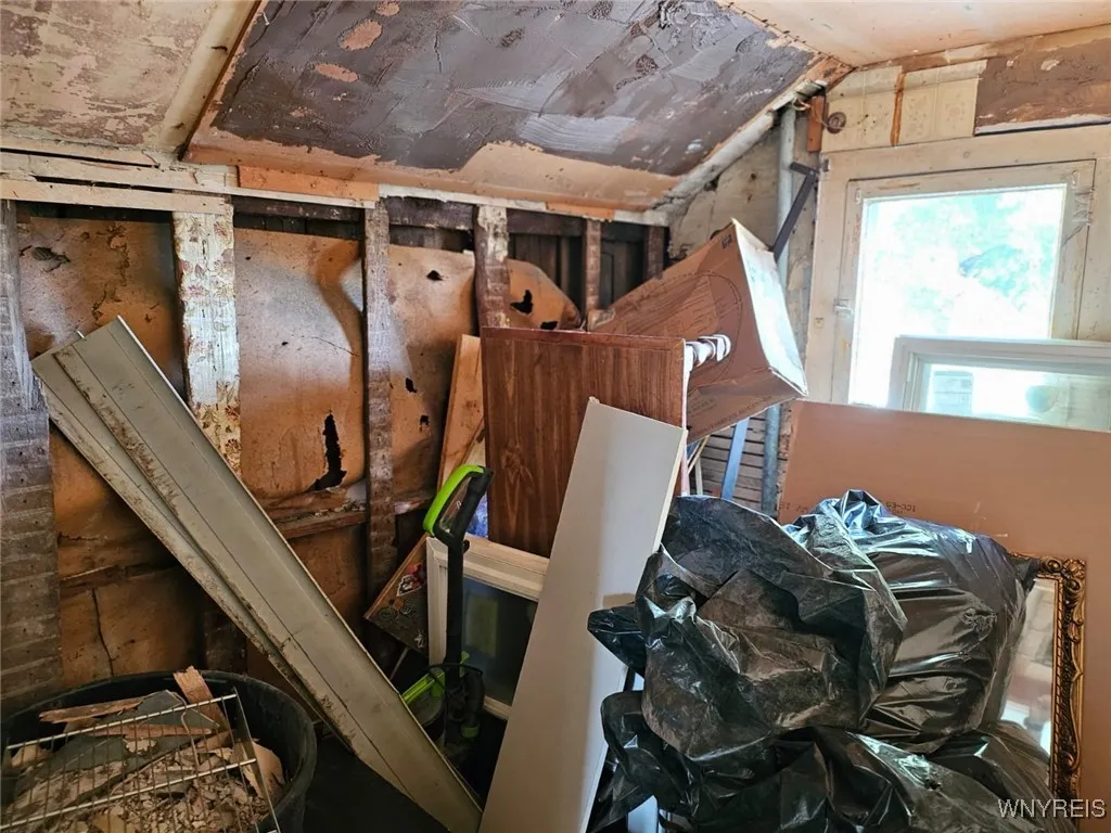 18 Catherine Street, Oswego, New York 13126, Oswego, New York 13126, 2 Bedrooms Bedrooms, 6 Rooms Rooms,1 BathroomBathrooms,Residential,For Sale,18 Catherine Street, Oswego, New York 13126,B1621009