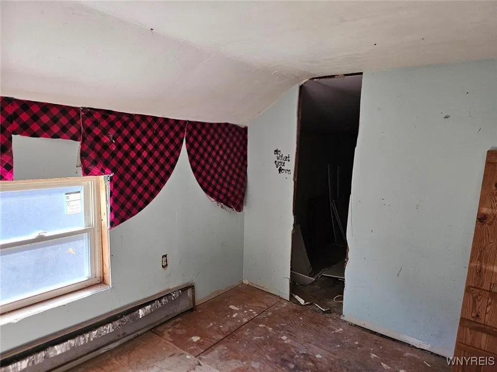 18 Catherine Street, Oswego, New York 13126, Oswego, New York 13126, 2 Bedrooms Bedrooms, 6 Rooms Rooms,1 BathroomBathrooms,Residential,For Sale,18 Catherine Street, Oswego, New York 13126,B1621009