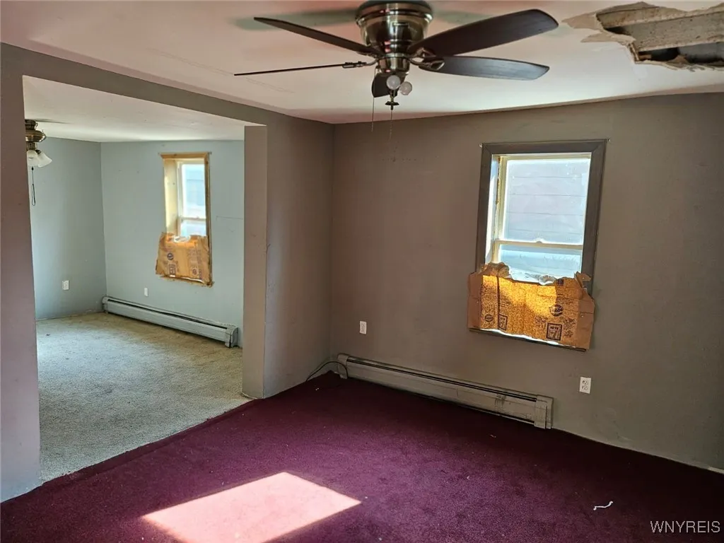 18 Catherine Street, Oswego, New York 13126, Oswego, New York 13126, 2 Bedrooms Bedrooms, 6 Rooms Rooms,1 BathroomBathrooms,Residential,For Sale,18 Catherine Street, Oswego, New York 13126,B1621009